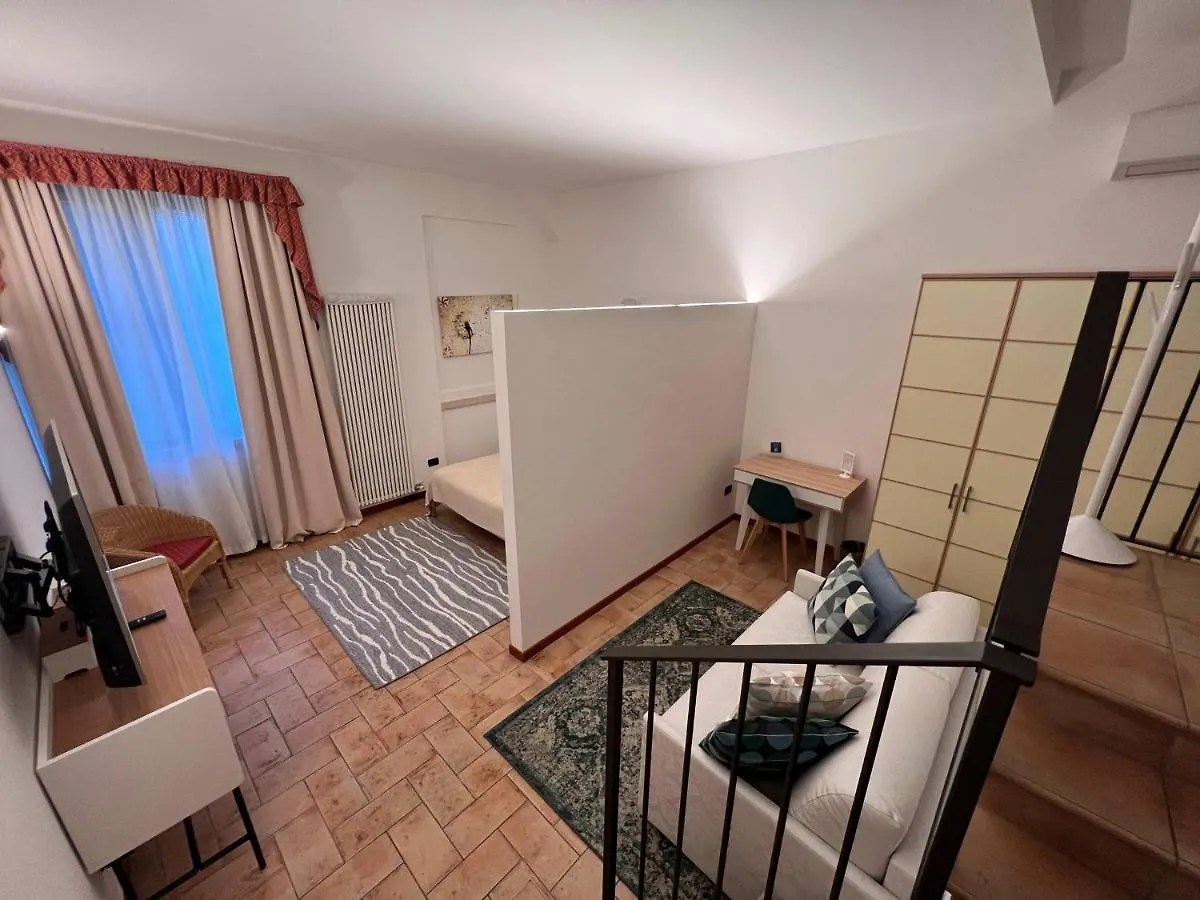 Palazzo Brando - Living Apartments Тревизо Италия