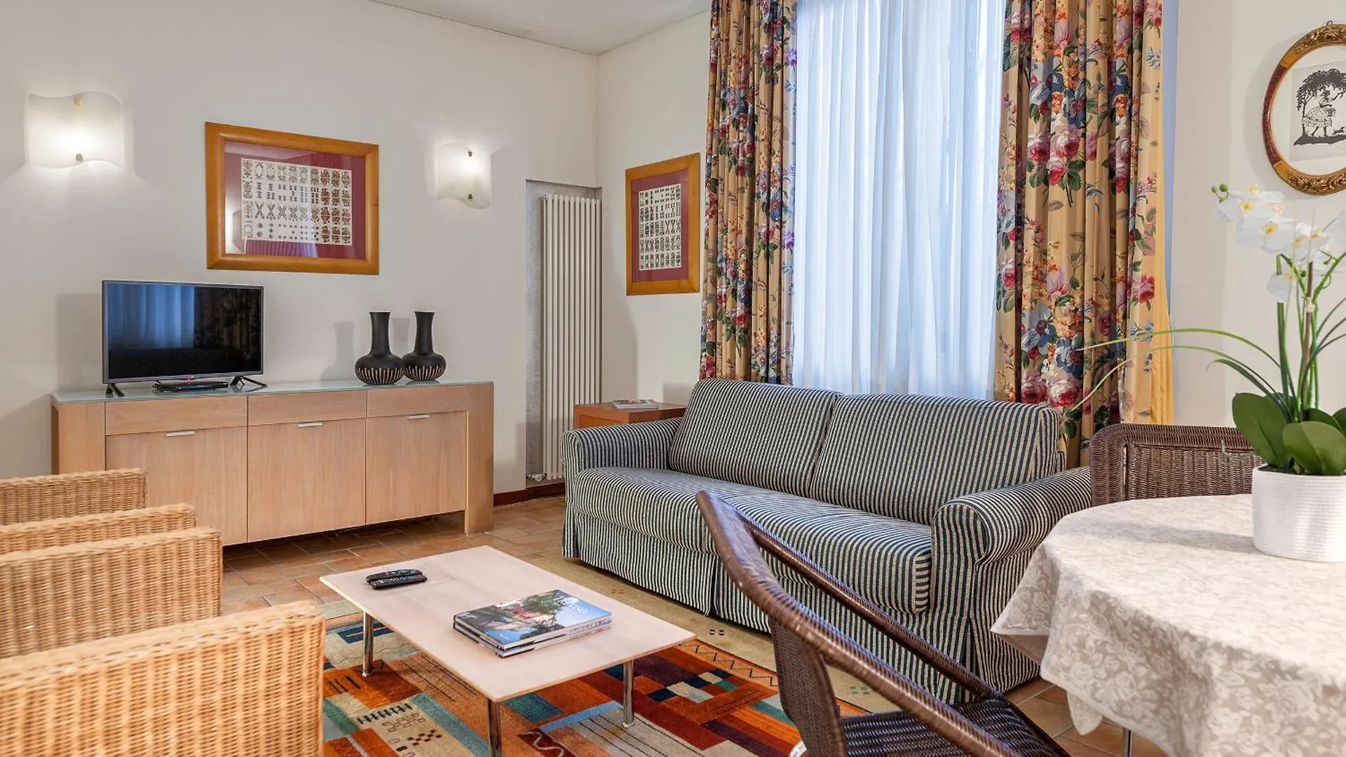 Palazzo Brando - Living Apartments Тревизо Италия